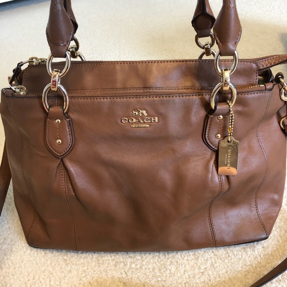 Coach Handbags - DONATING 1/9, LAST CHANCE TO PURCHASE! Coach Leather Handbag